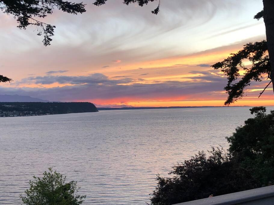 Waterfront, Sunsets And Mountains Villa Port Townsend Exteriör bild