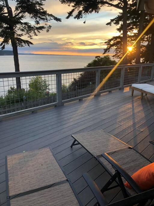 Waterfront, Sunsets And Mountains Villa Port Townsend Exteriör bild